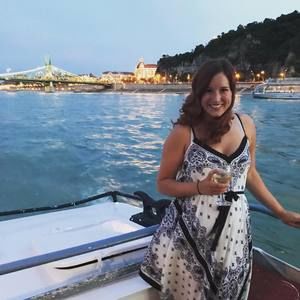 Meet your Posher, Kelli